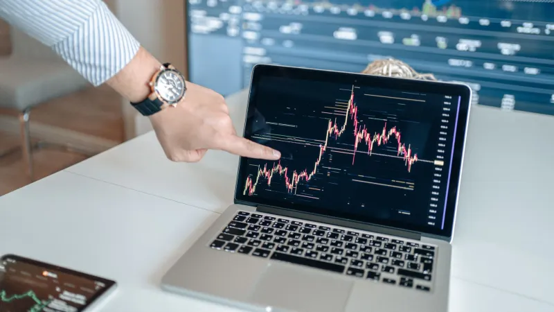 Velocity Is Not an Edge: Rethinking Execution Speed in Professional Crypto Wagering